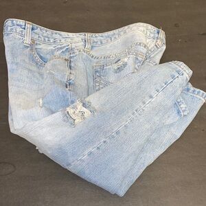 Aeropostale Size 13/14 Light Blue Cropped Jeans